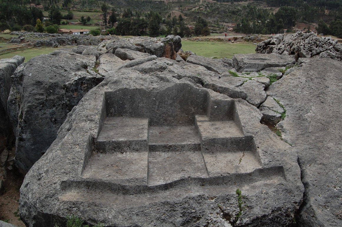 Части «взорванного храма» в Саксайуамане