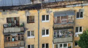 Управление аварийными домами с жильцами закрепили законодательно