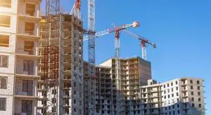 Каждый второй застройщик переносил сроки ввода жилья