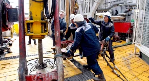 Нет на свете выше звания, чем рабочий человек?