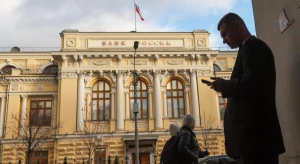 ЦБ выбирал между сохранением и снижением ставки