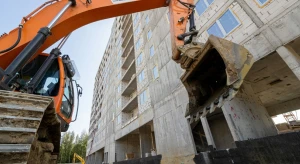 Треть строящихся домов в России не укладывается в сроки
