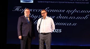Директор техникума Александр Атамов и глава СРО Алексей Грищенко