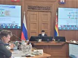 Антон Глушков на совещании