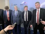 Сергей Музыченко во время пресс-похода (крайний справа)