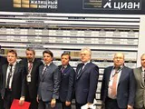 Тысяча профессионалов на одной площадке