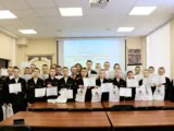 В школе юного строителя