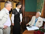 Лев Каплан всем давал автограф