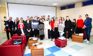 Участники круглого стола в Хабаровске