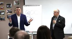 Два спеца – уже многовато!