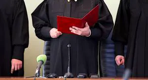 Во взыскании из КФ ВВ отказано