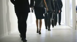 И проголосовать… ногами!