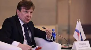 Антон Глушков