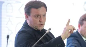 Сергей Пахомов