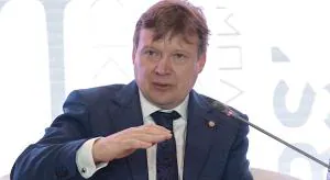 Антон Глушков