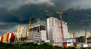 Ставка ЦБ – вниз, цена квадрата – вверх